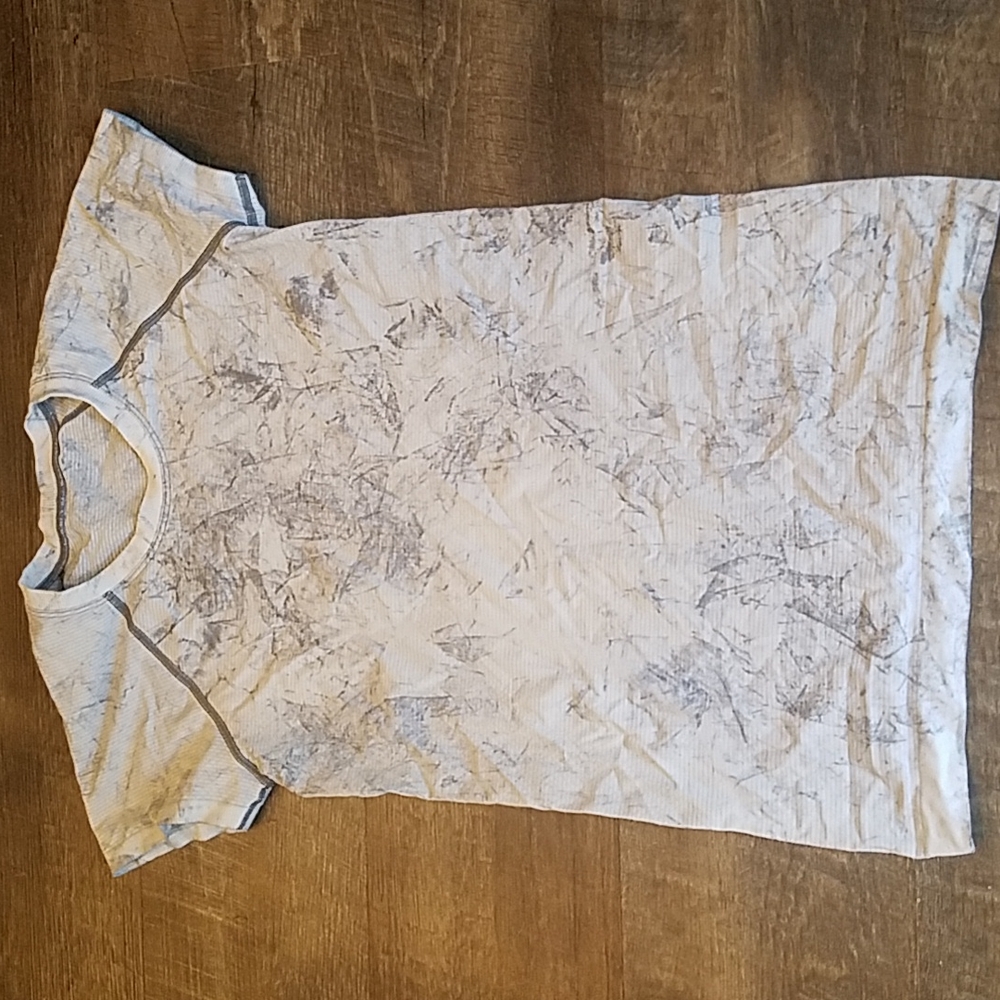 Lululemon swiftly tshirt